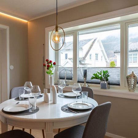 Huset Pa Plassen Sogndal Exterior foto